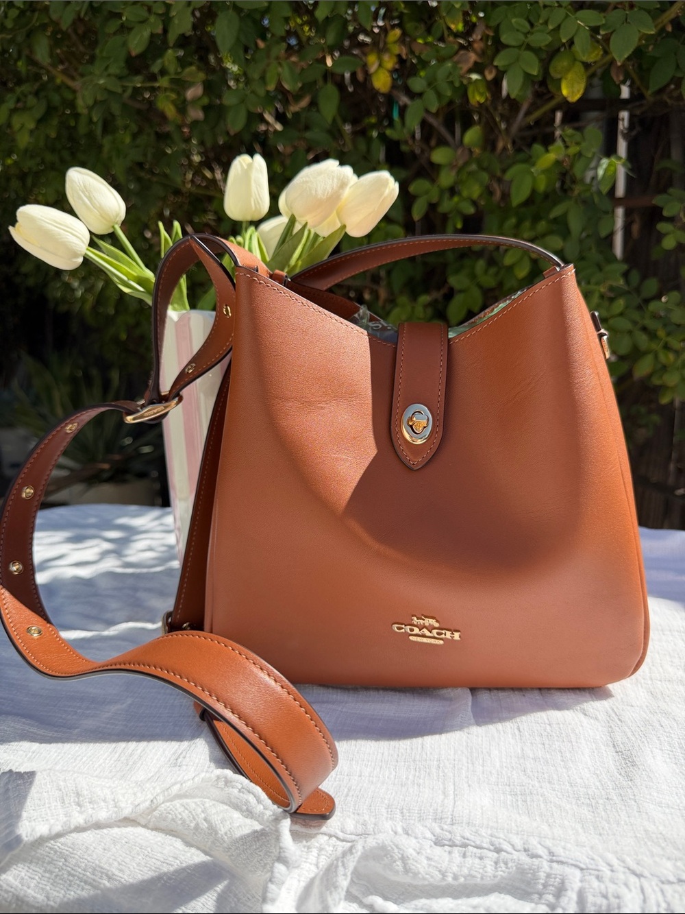 Coach Hadley Convertible Crossbody Bag.❤️